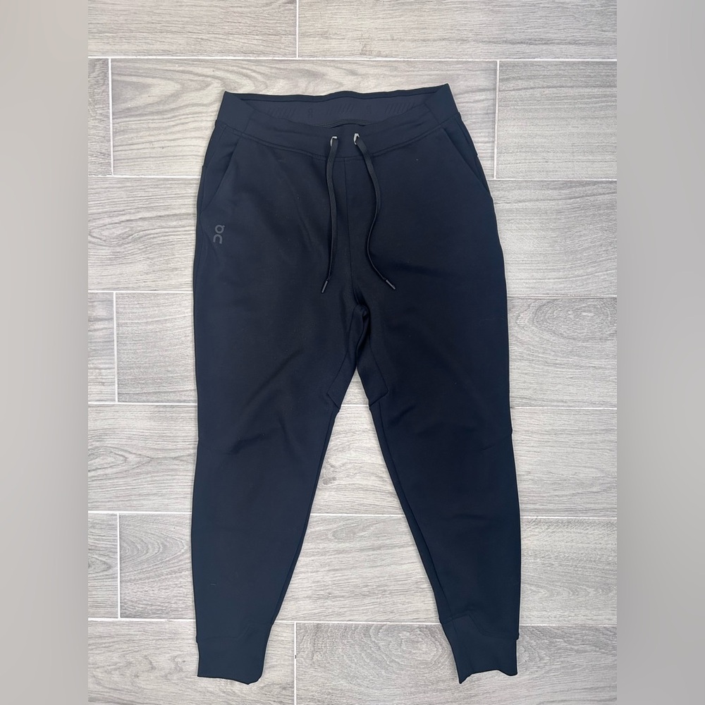 On Running women active jogger Black Sweat Pants size M
